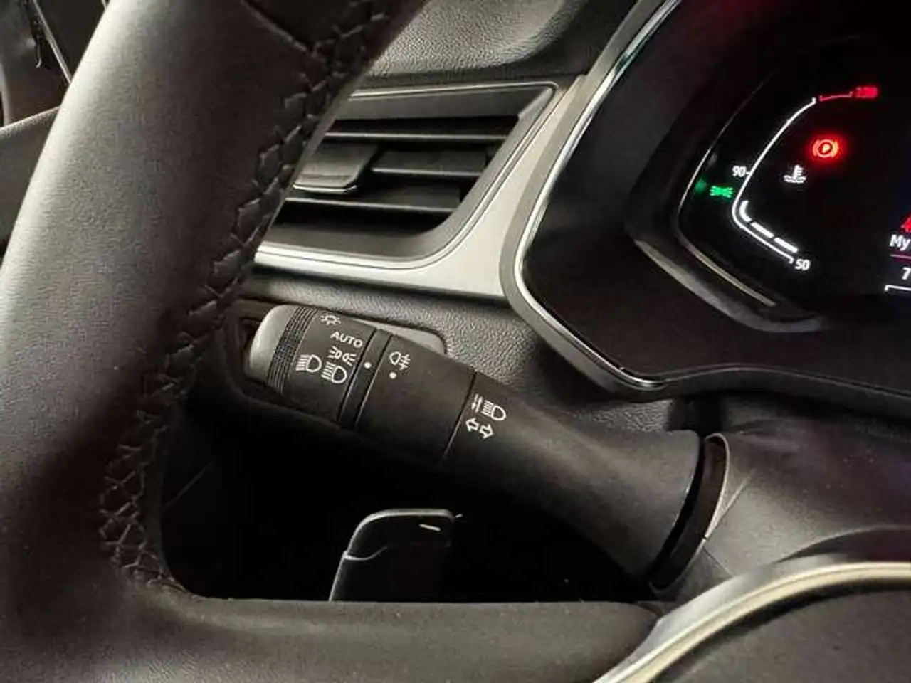 Renault Captur — photo 13