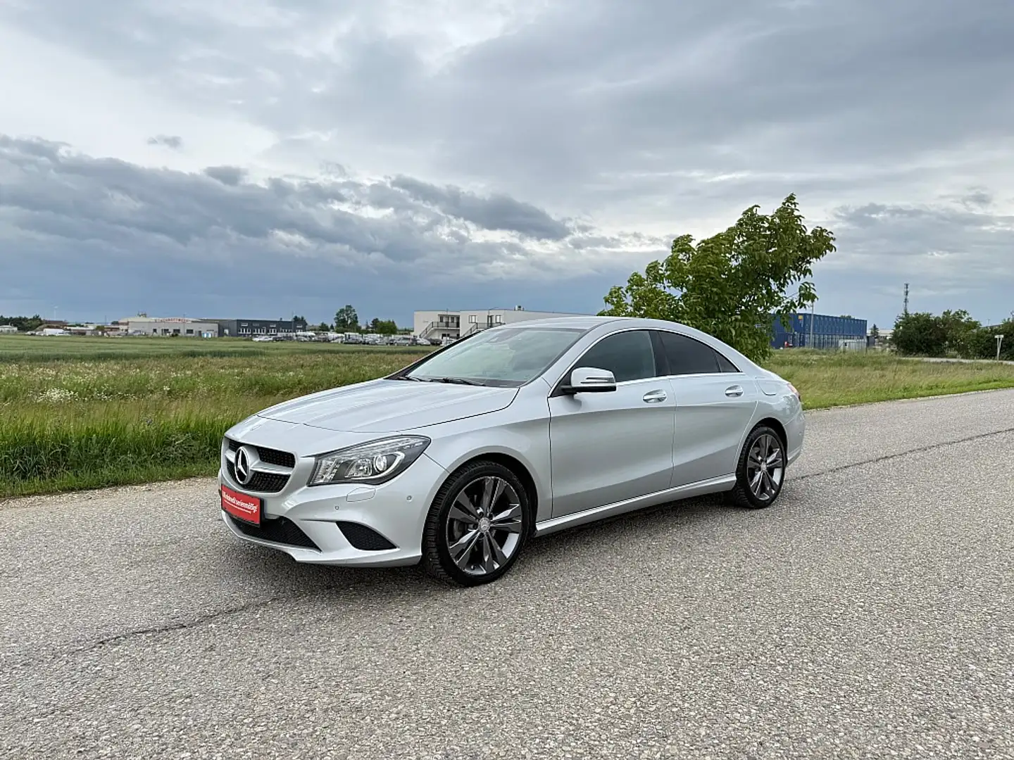 Mercedes-Benz CLA 220 d 4MATIC Zilver - 2