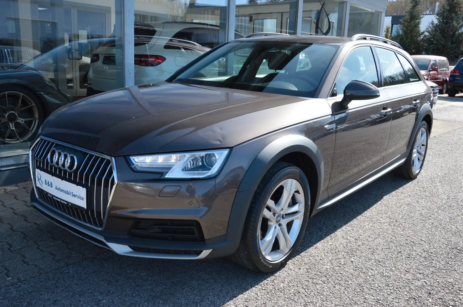 Audi A4 allroad quattro 3.0 TDI*AUTOMATIK*NAVI*XENON* Braun - 1