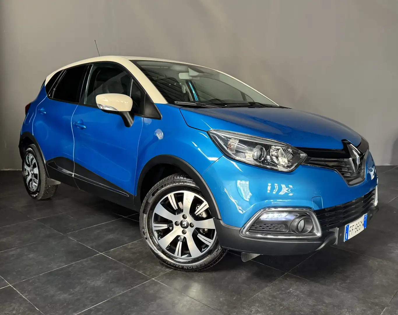 Renault Captur CAMBIO AUTOMATICO RETROCAMERA (EURO 6) - 1