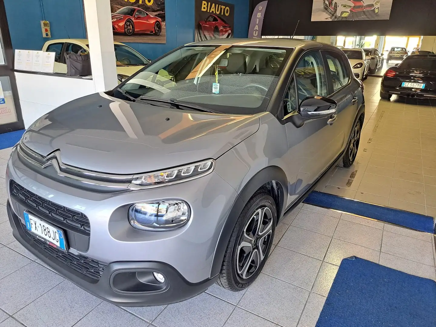 Citroen C3 C3 III 2017 1.2 puretech Feel s *NEOPATENTATI Grigio - 1