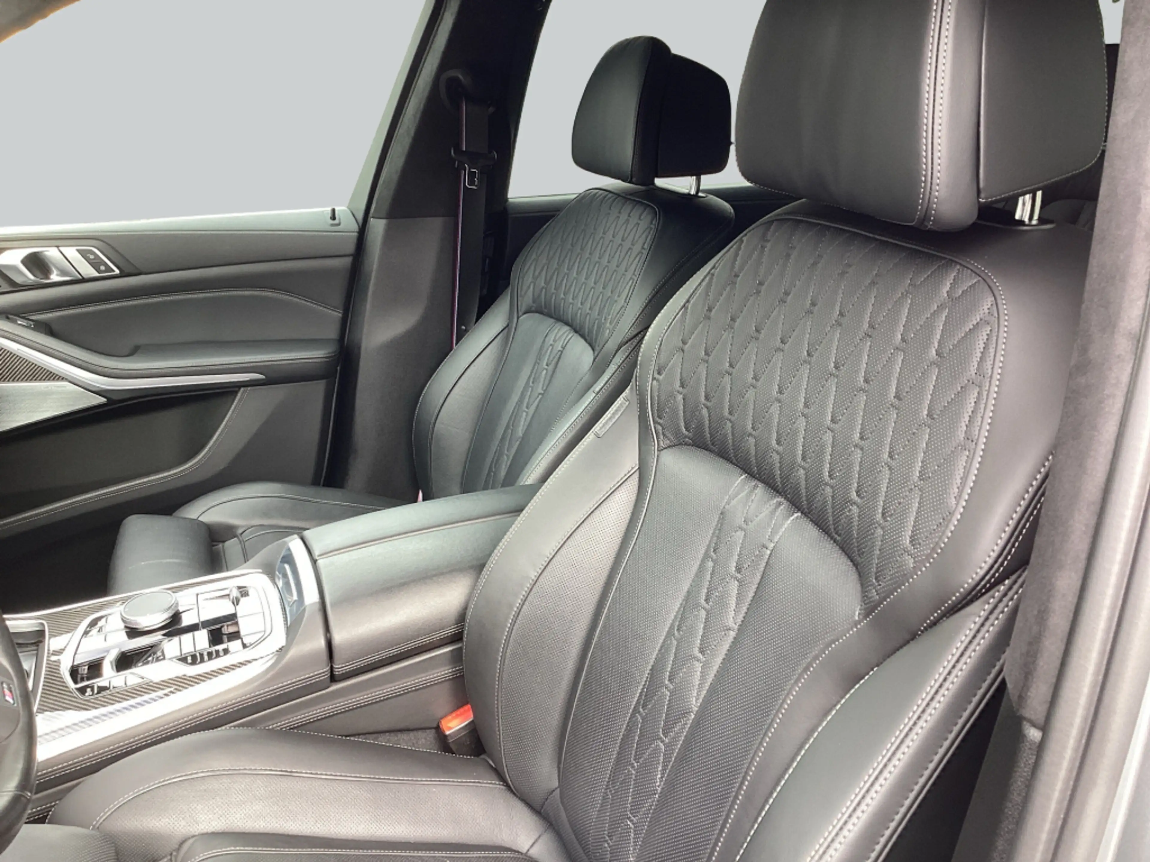 BMW X7 xDrive40d SHZ* AHK* Standheizung* — photo 11