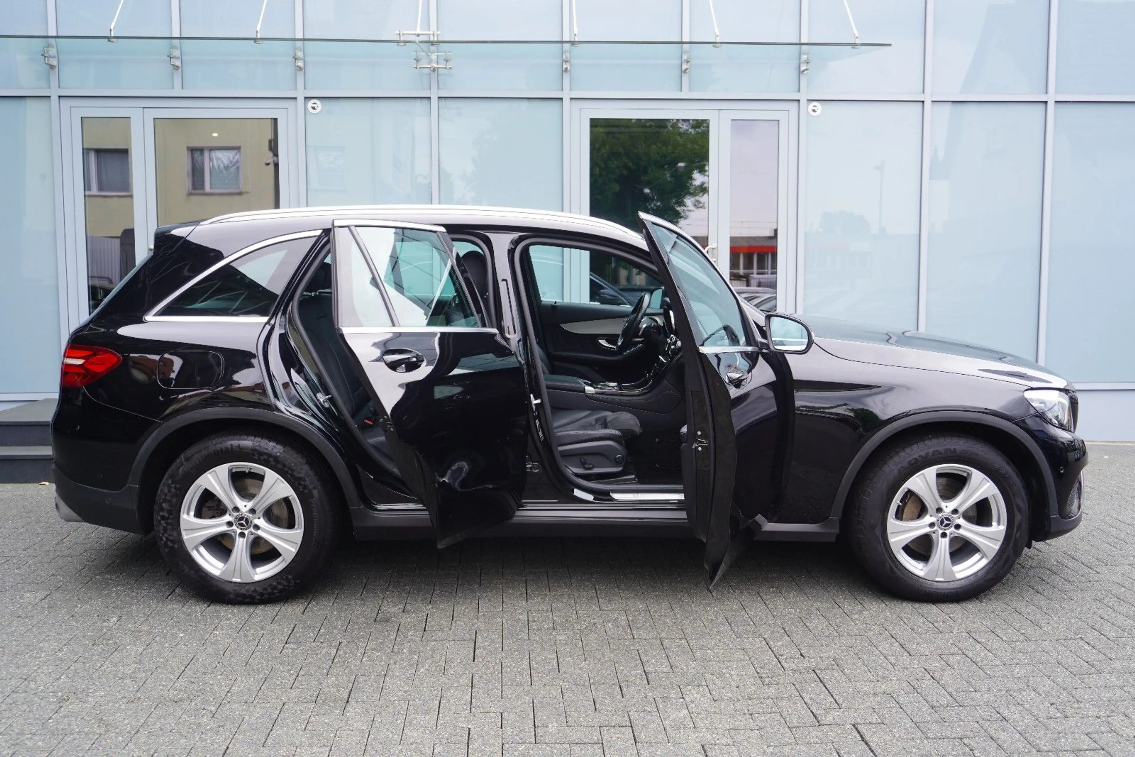 Mercedes-Benz GLC 250 d AMG Luxury 4M Pano/AHK/LED — photo 9