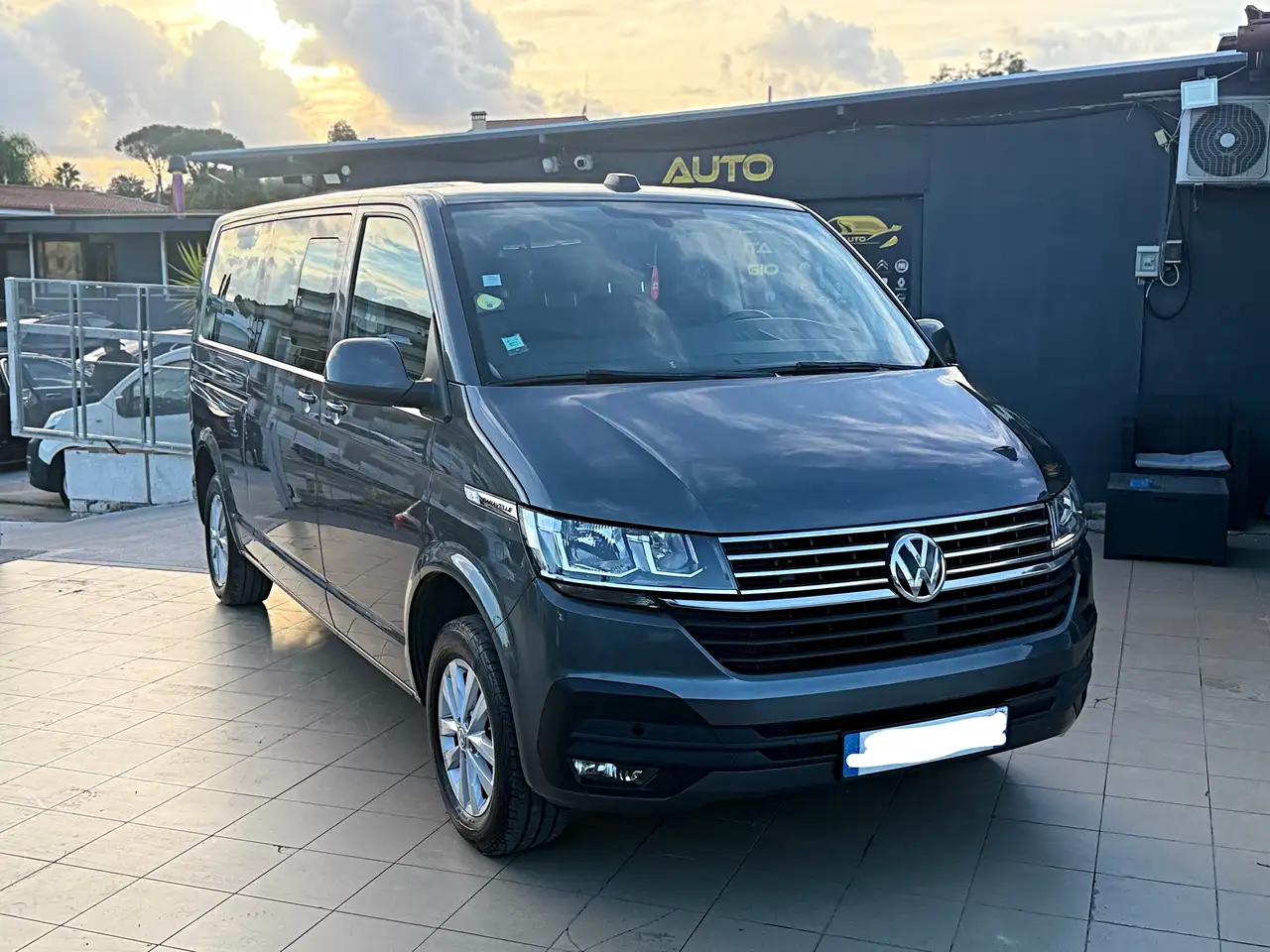 Volkswagen T6.1 Caravelle