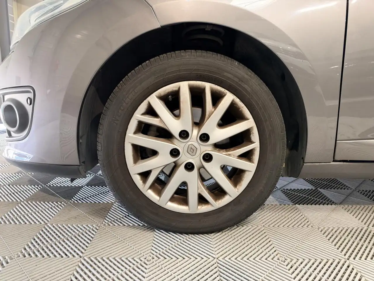 Renault Megane Citadine 5 portes — photo 18