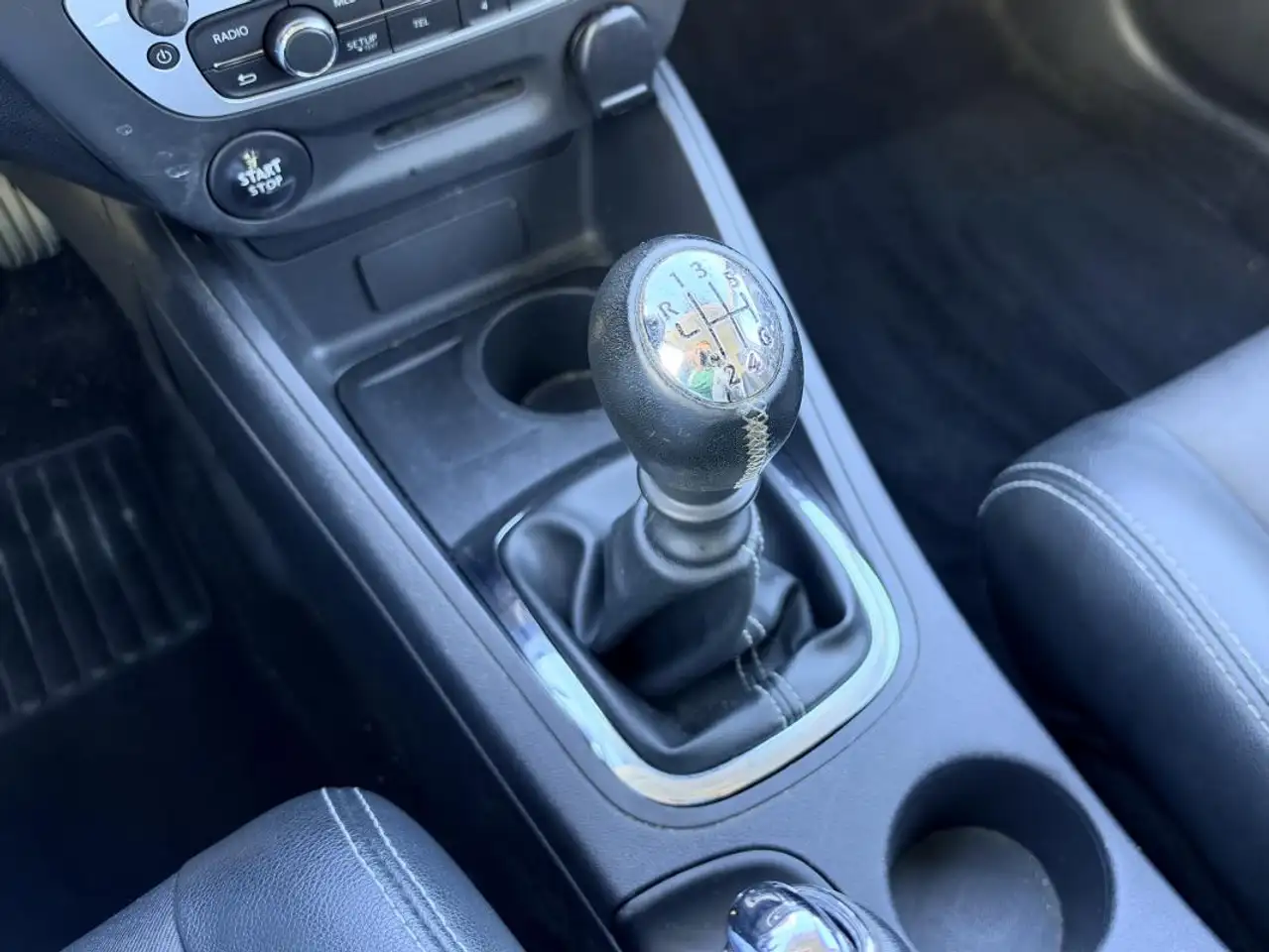 Renault Megane Citadine 5 portes — photo 15