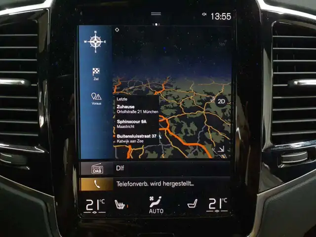 Volvo XC90 view 12