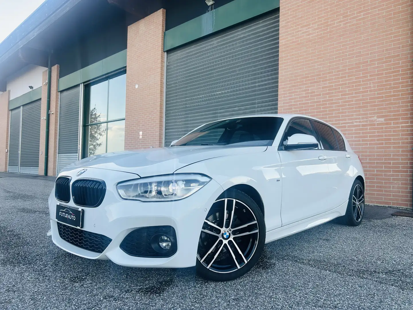 BMW 116 Serie 1 F/20-21 2015 116d Msport 5p auto Blanco - 1