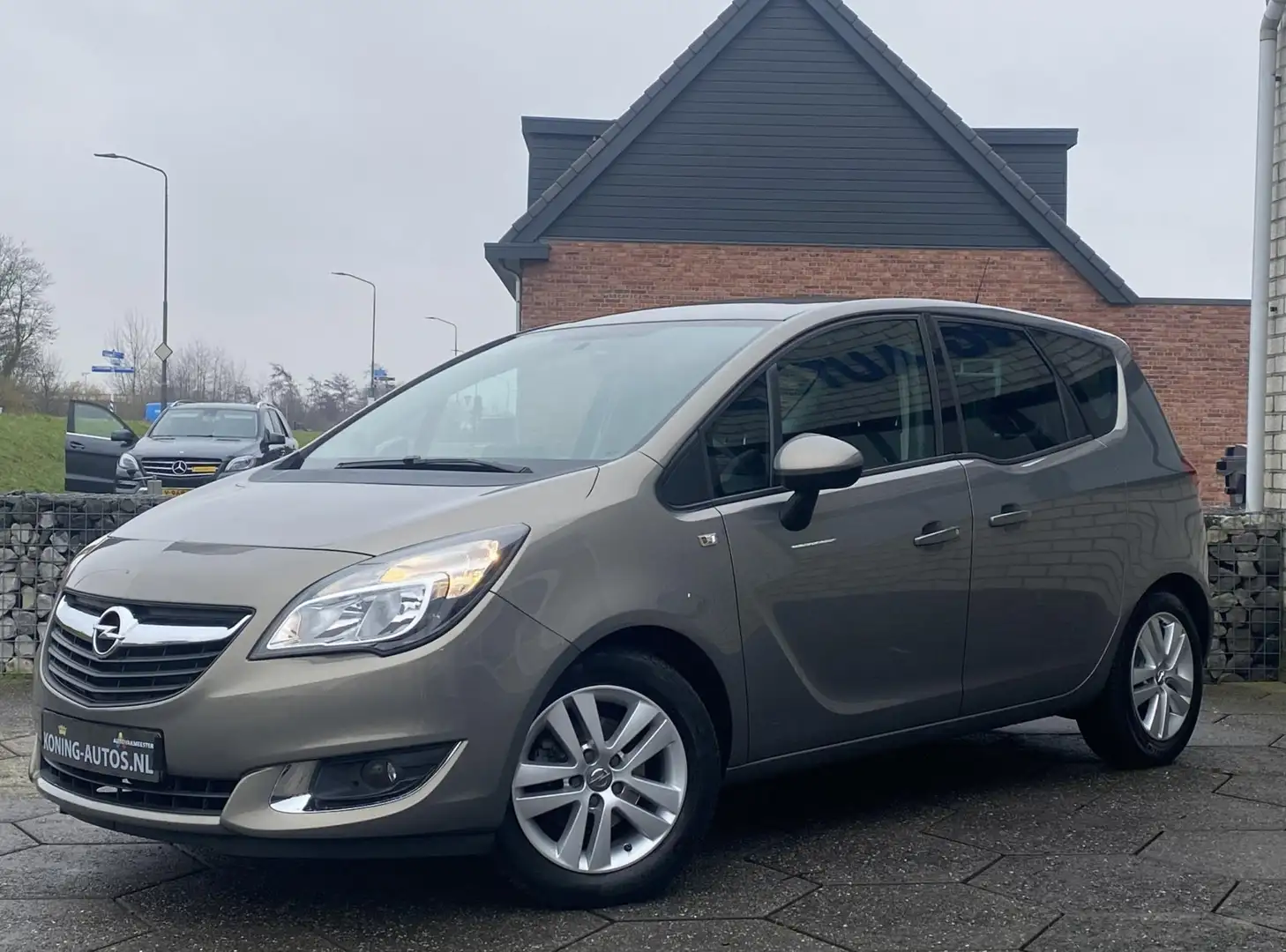 Opel Meriva 1.4 Turbo Design Edition/ PDC/ All-season/ Trekhaa Braun - 1