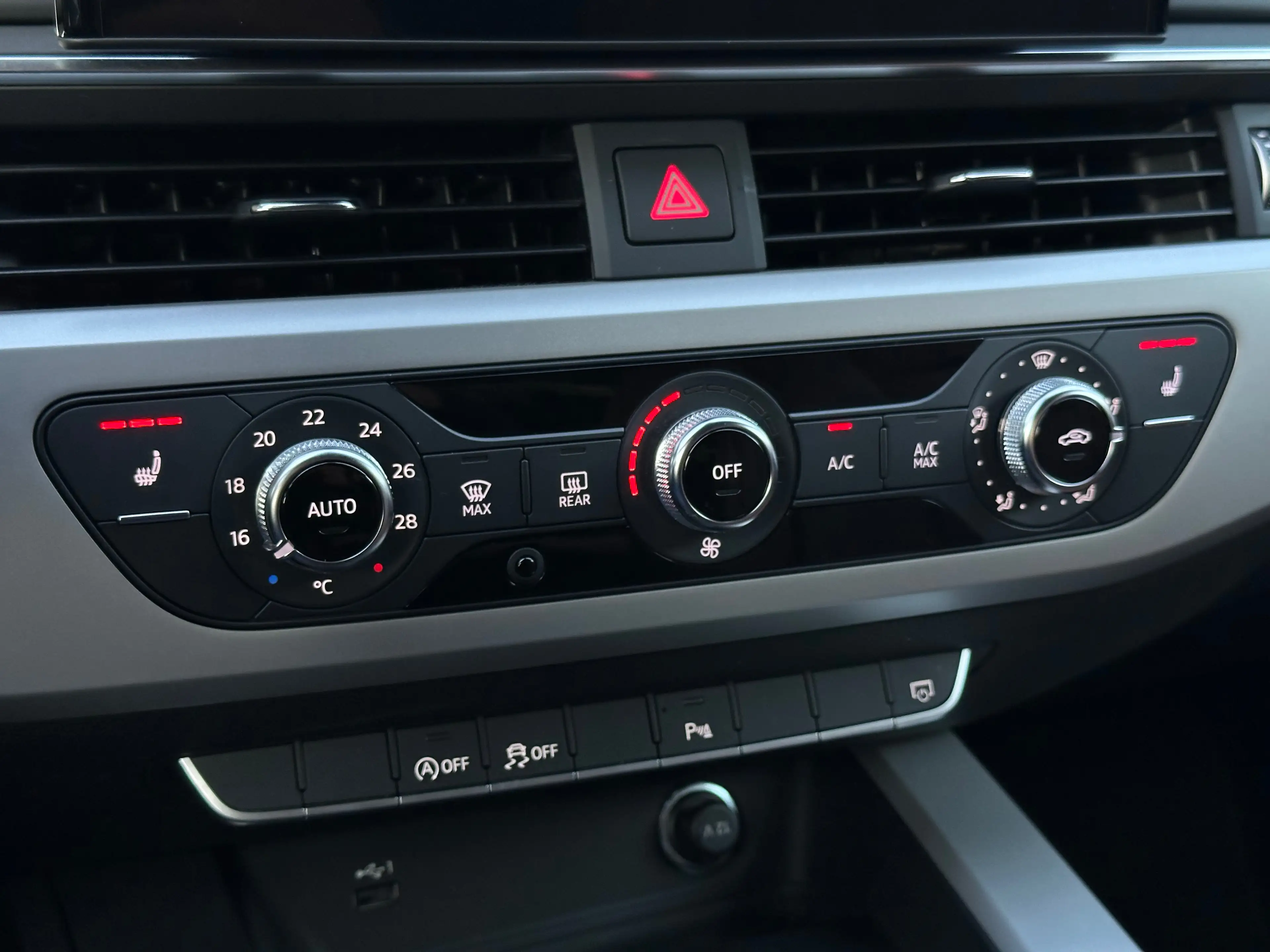 Audi A4 Avant*FACELIFT*35TDi 2.0*FULL ENTRETIEN*VIRTUAL,CUIR,… — photo 14