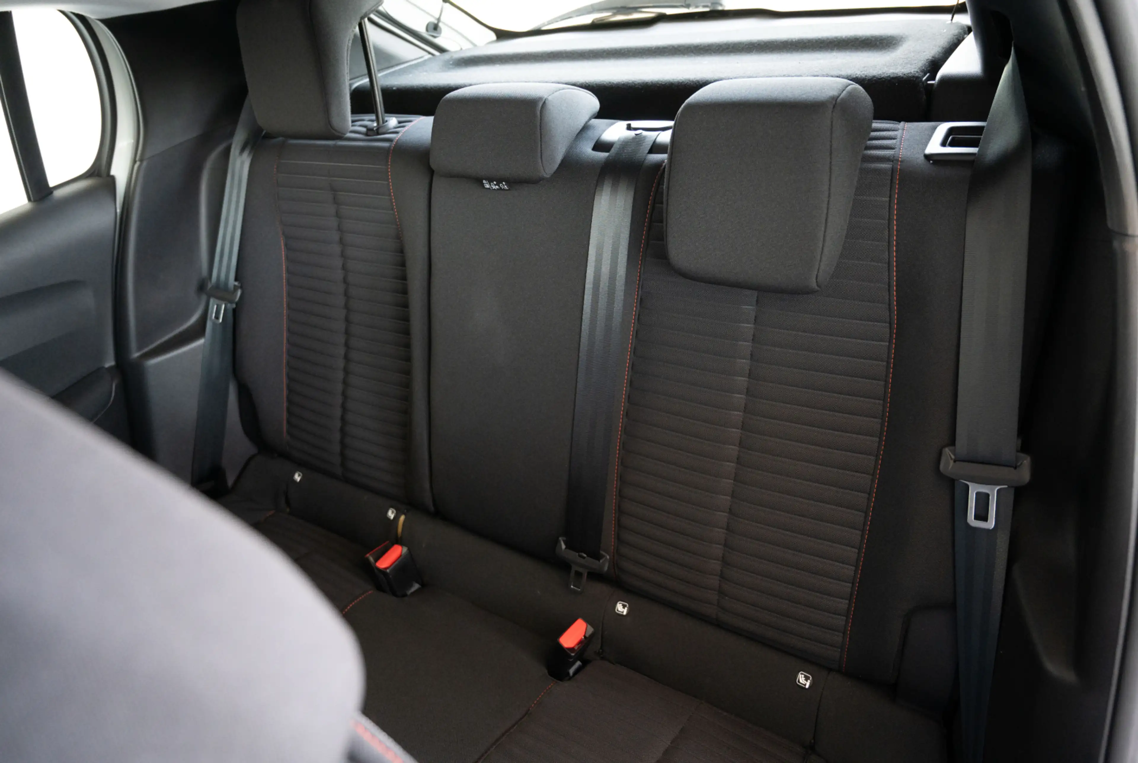 Peugeot 208 Active Pack PureTech 100 *SHZ*MIRROR-SCREEN*DAB* — photo 7