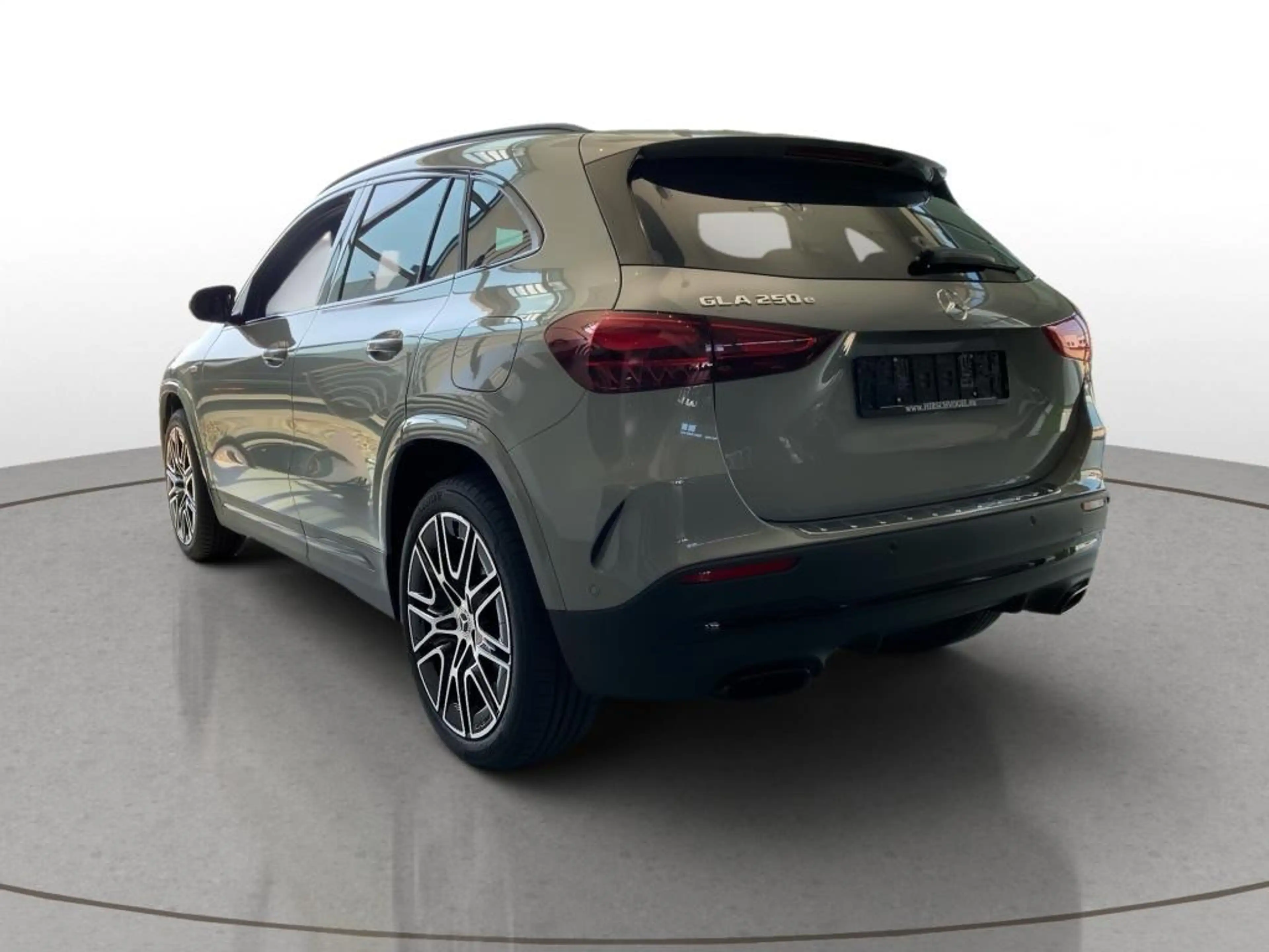Mercedes-Benz GLA 250 e AMG-Line+Night+AHK+DISTRONIC+MULTIBEAM — photo 7
