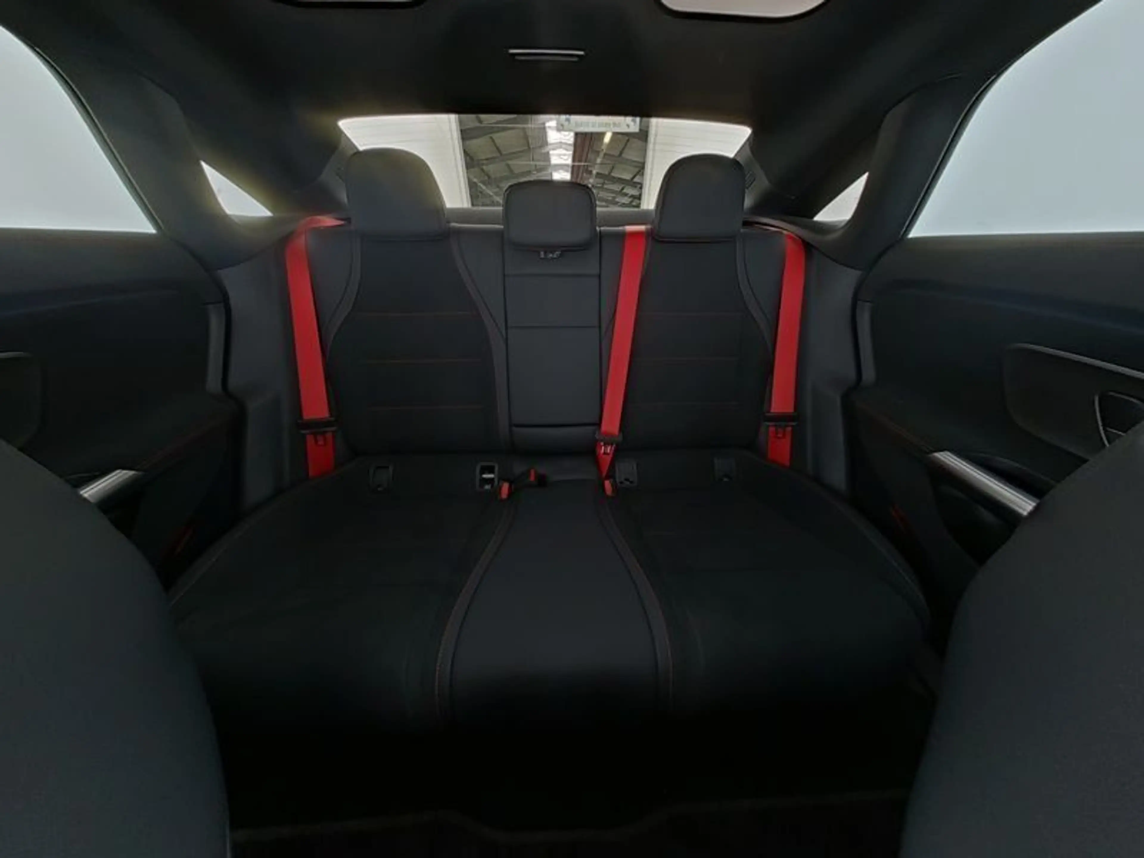 Mercedes-Benz CLA 250 + EQ AMG-PREMIUM+ NIGHT PANO MEMORY DISTR — photo 8