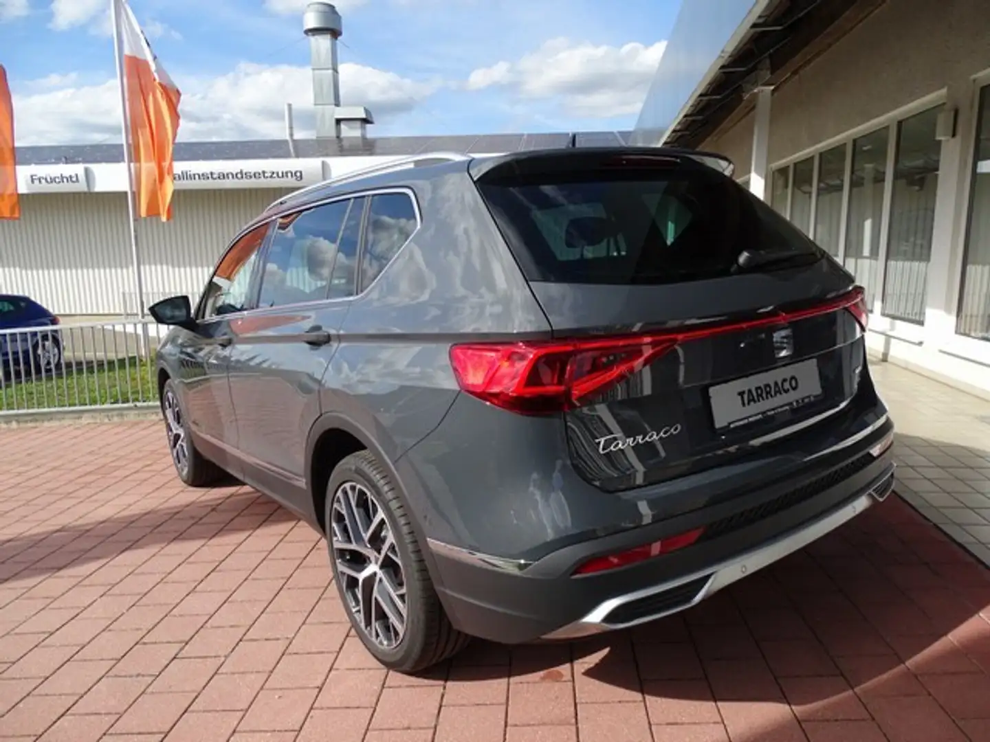 SEAT Tarraco FR 1.4 e-Hybrid *AHK*360•*PANO*LEDER Grau - 1