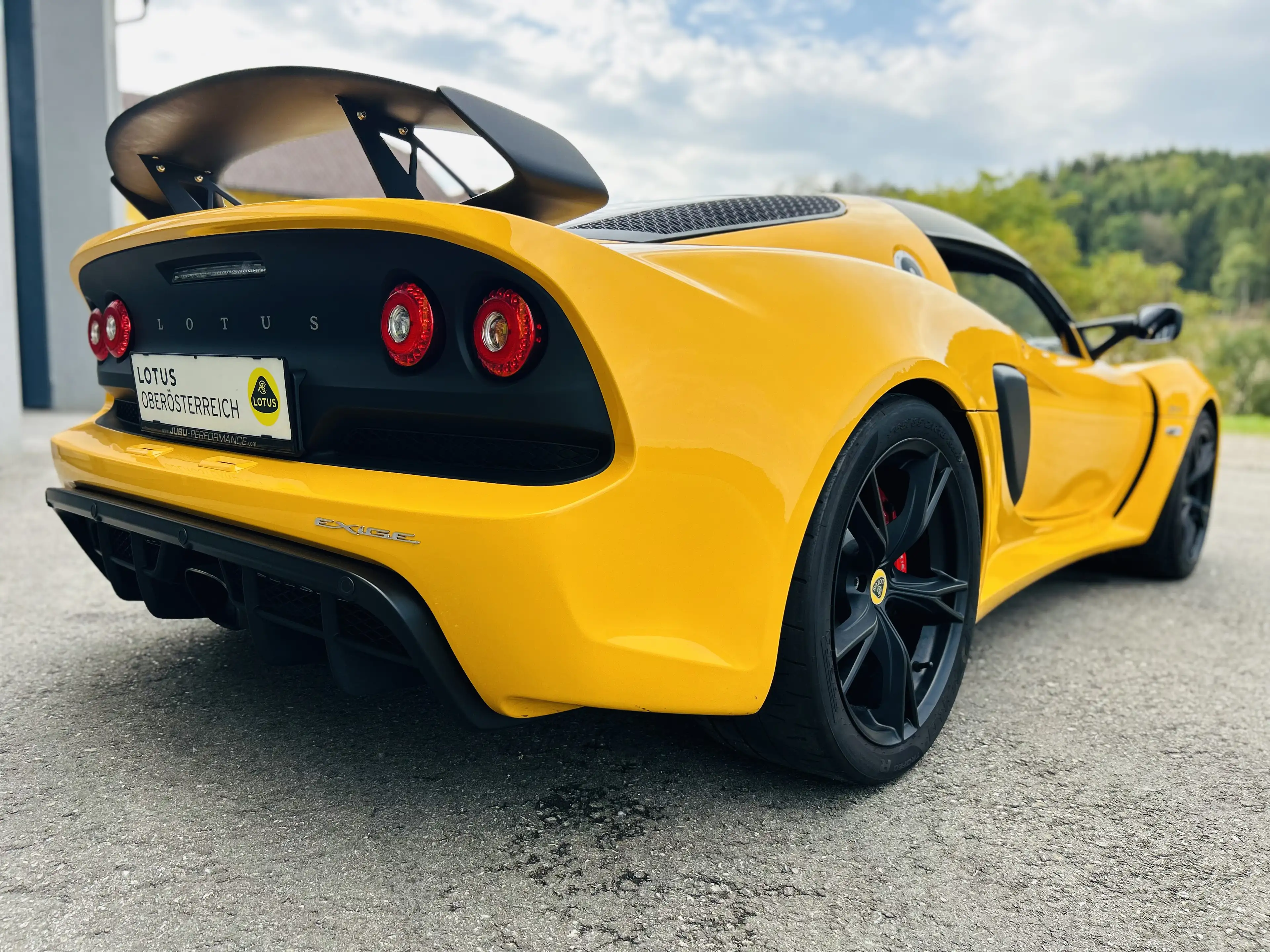 Lotus Exige 350 V6 Club Racer - gelb — photo 7