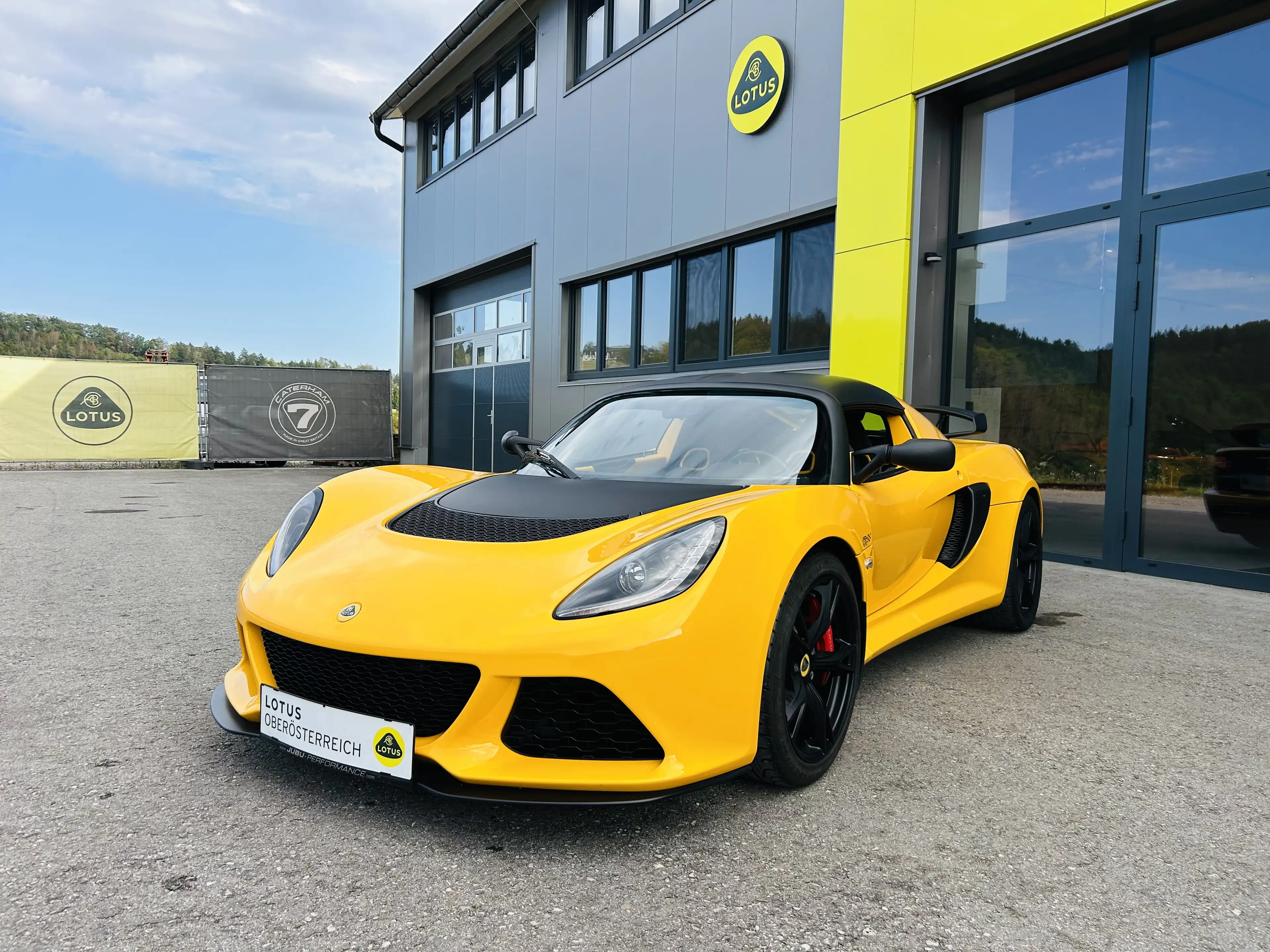 Lotus Exige 350 V6 Club Racer - gelb — photo 3