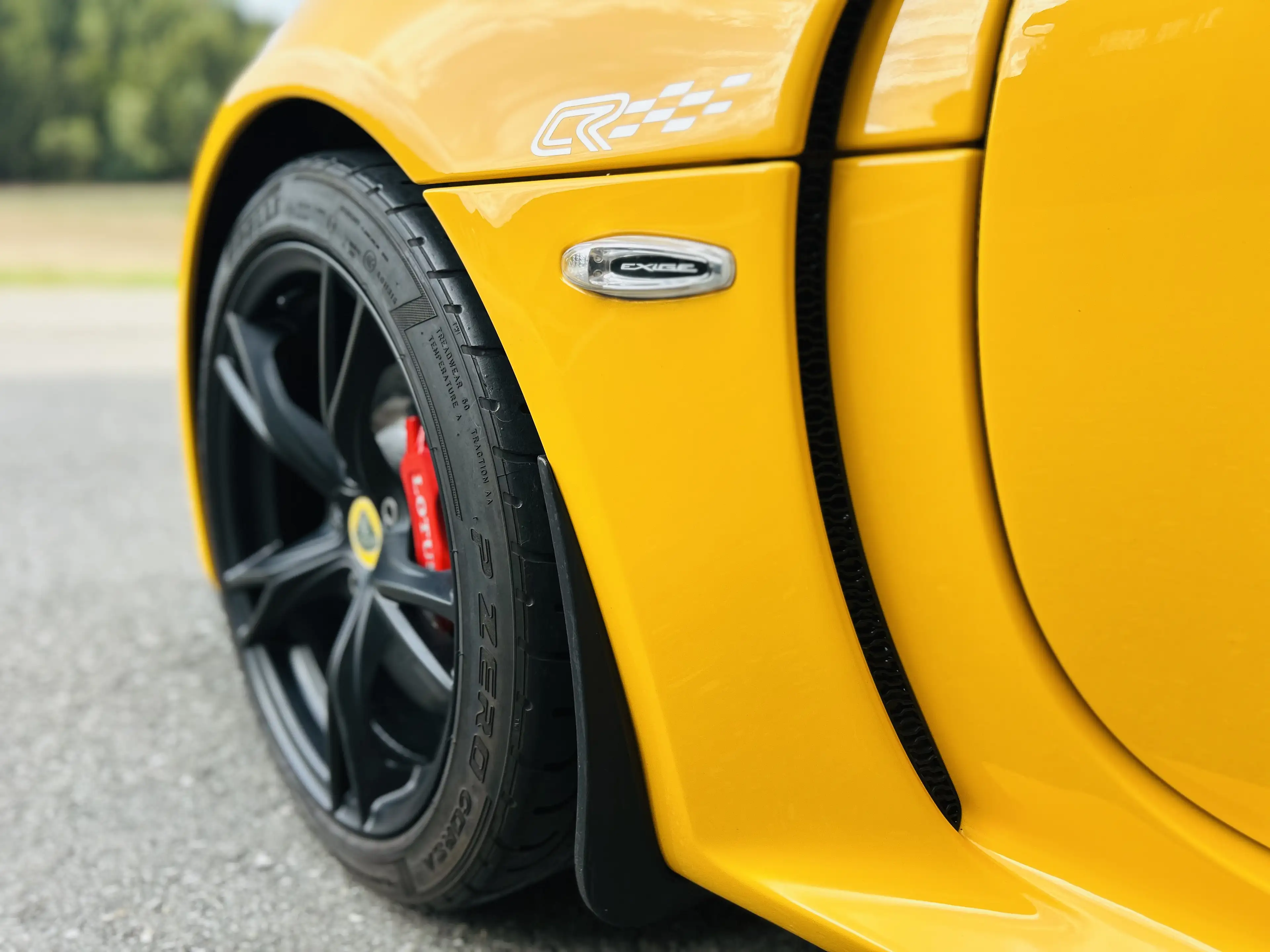 Lotus Exige 350 V6 Club Racer - gelb — photo 4
