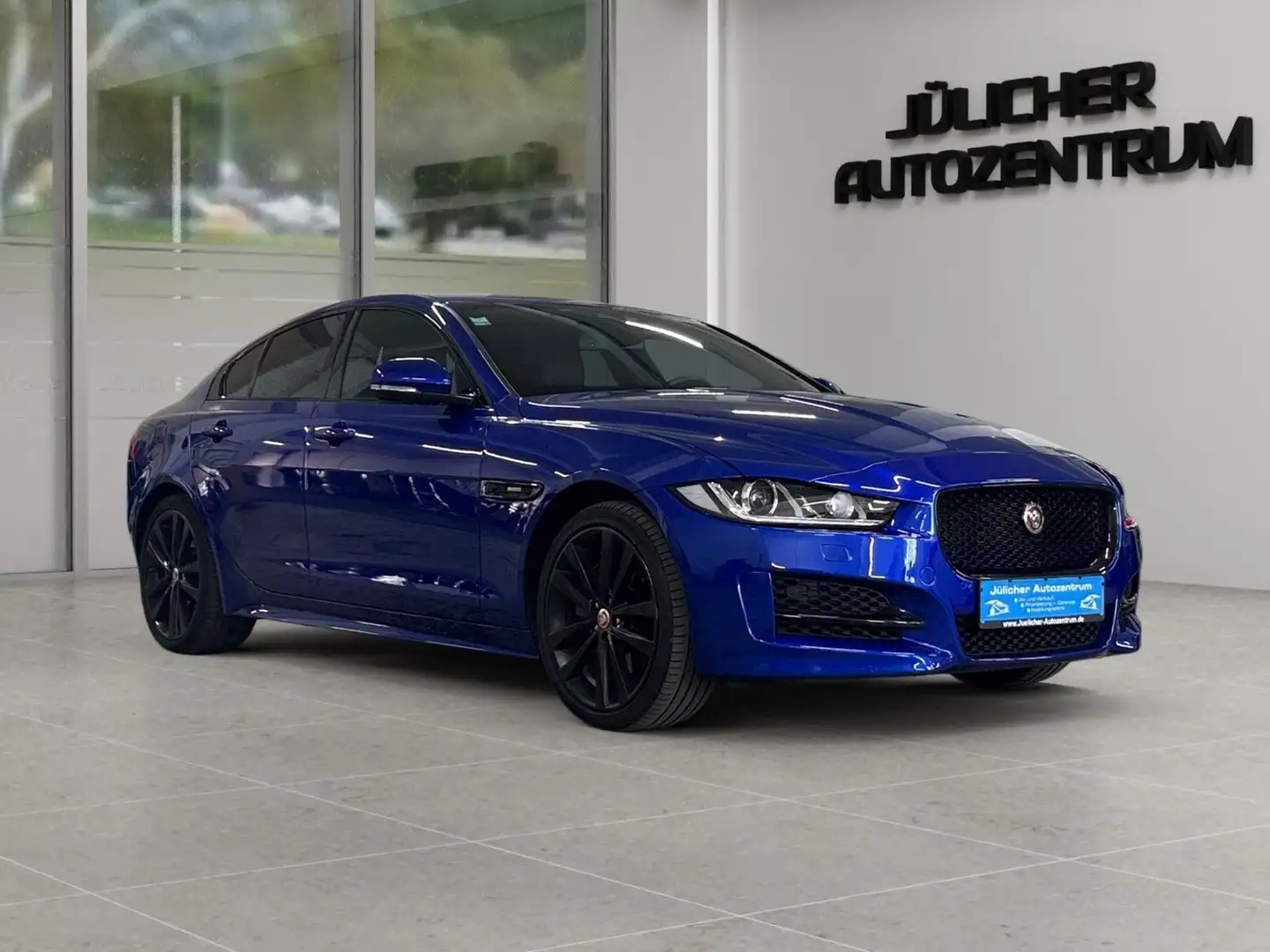 Jaguar XE 25d R-Sport AWD, 1.Hand, Insp. + Tüv Neu Blauw - 1