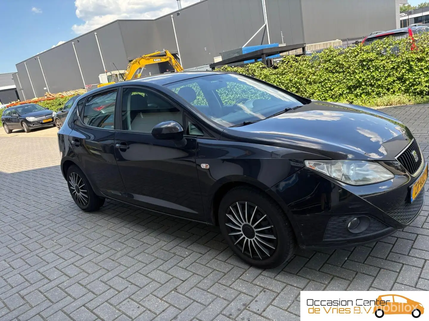 SEAT Ibiza 1.4 5-deurs Airco Cruise Bluetooth Elektr Pakket Zwart - 1