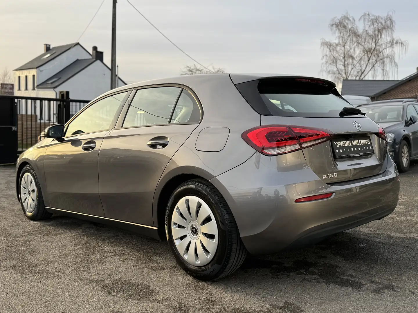 Mercedes-Benz A 160 / NAV / CAMERA /  AIRCO / BLUETOOTH / CRUISE Grau - 2