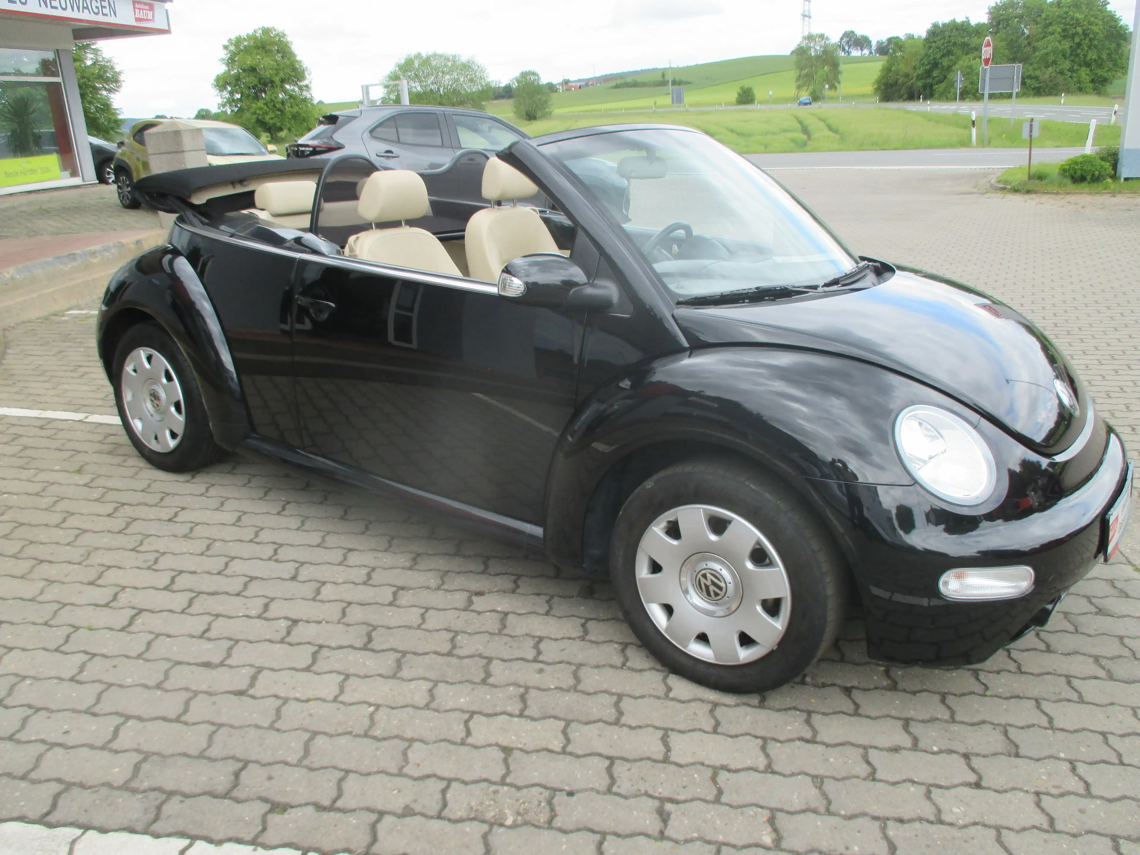 Volkswagen New Beetle Cabriolet 2.0i "Unikat"" — photo 3