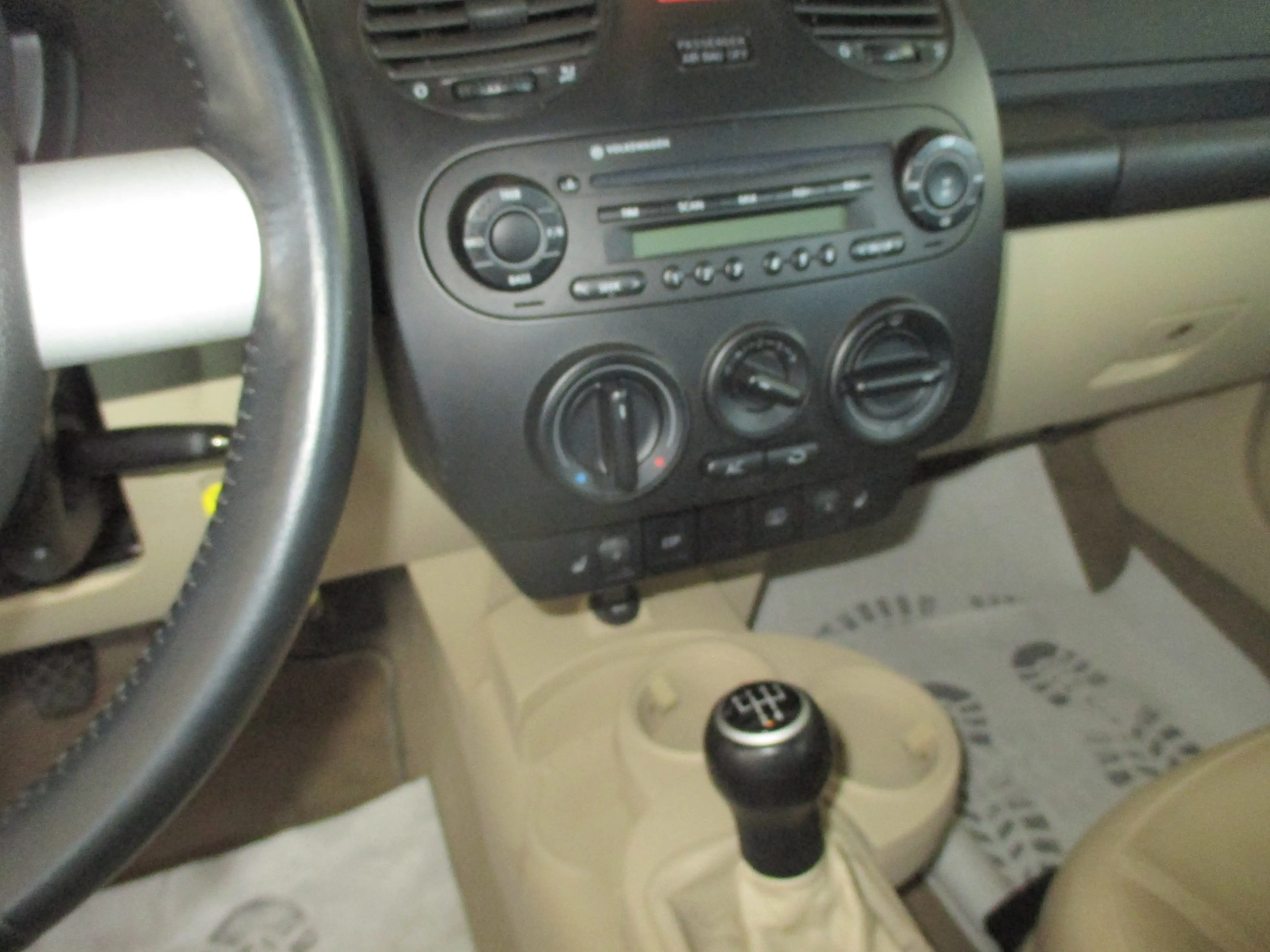 Volkswagen New Beetle Cabriolet 2.0i "Unikat"" — photo 10