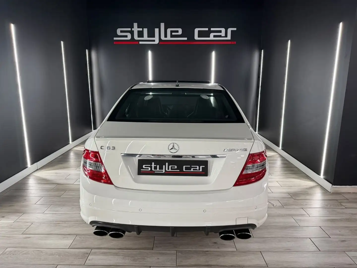 Mercedes-Benz C 63 AMG Aut. Blanco - 2