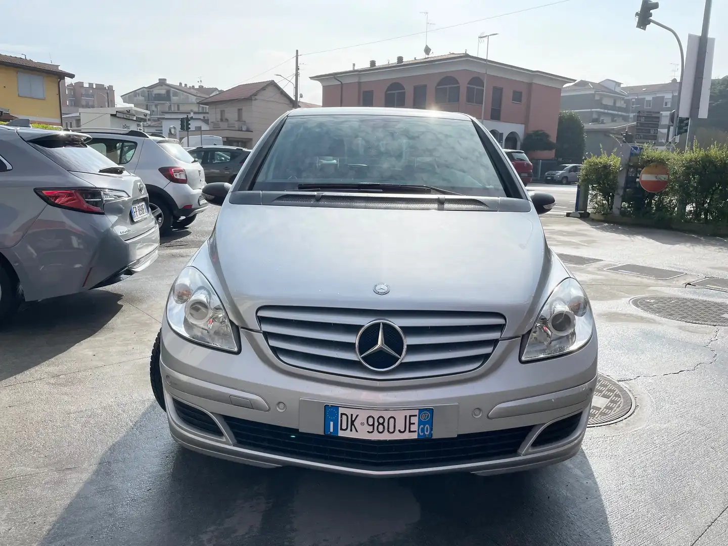 Mercedes-Benz B 170 Classe B benzina CAMBIO AUTOMATICO Silber - 2