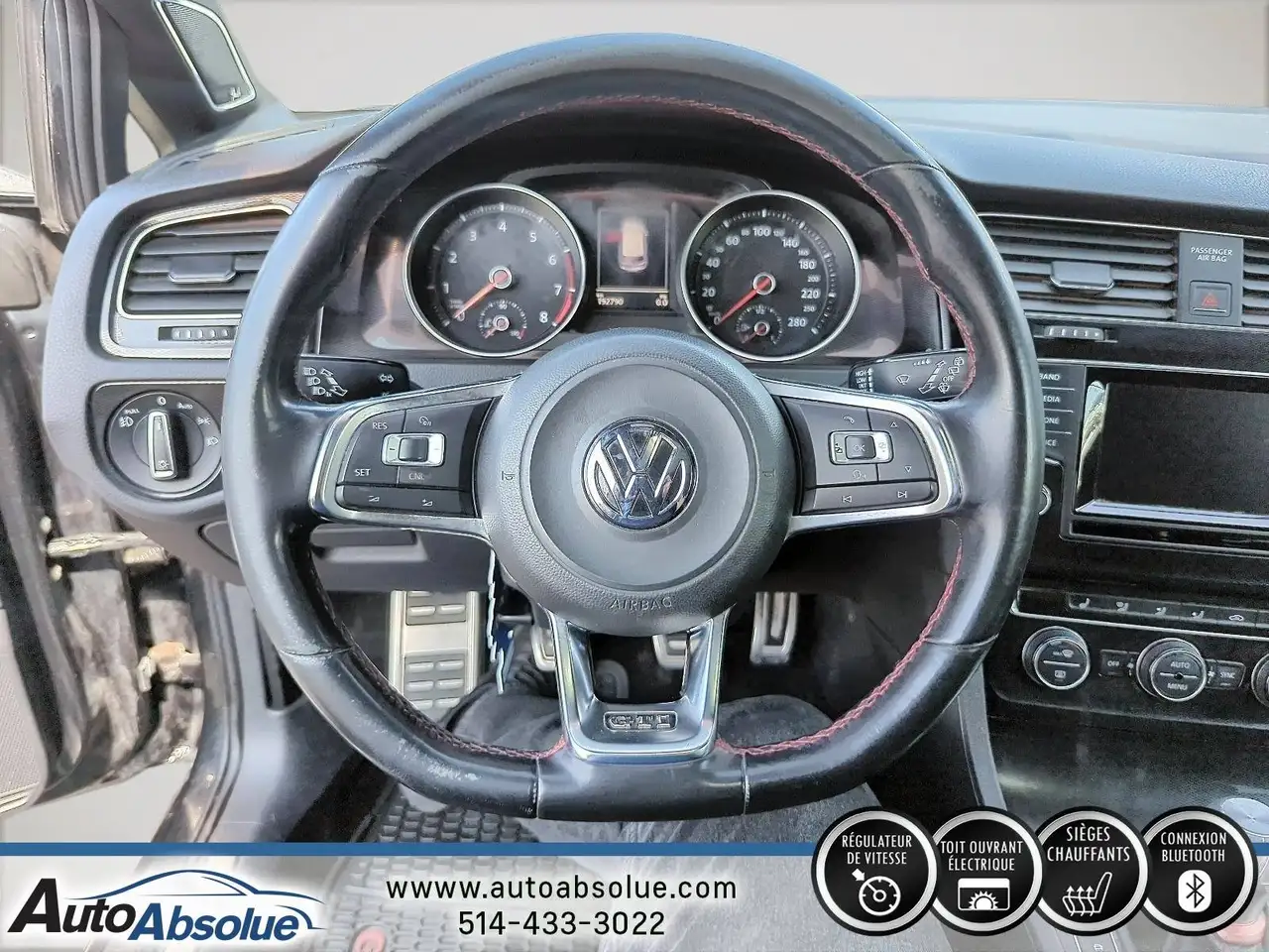 Volkswagen Golf GTI photo Volkswagen Golf GTI
