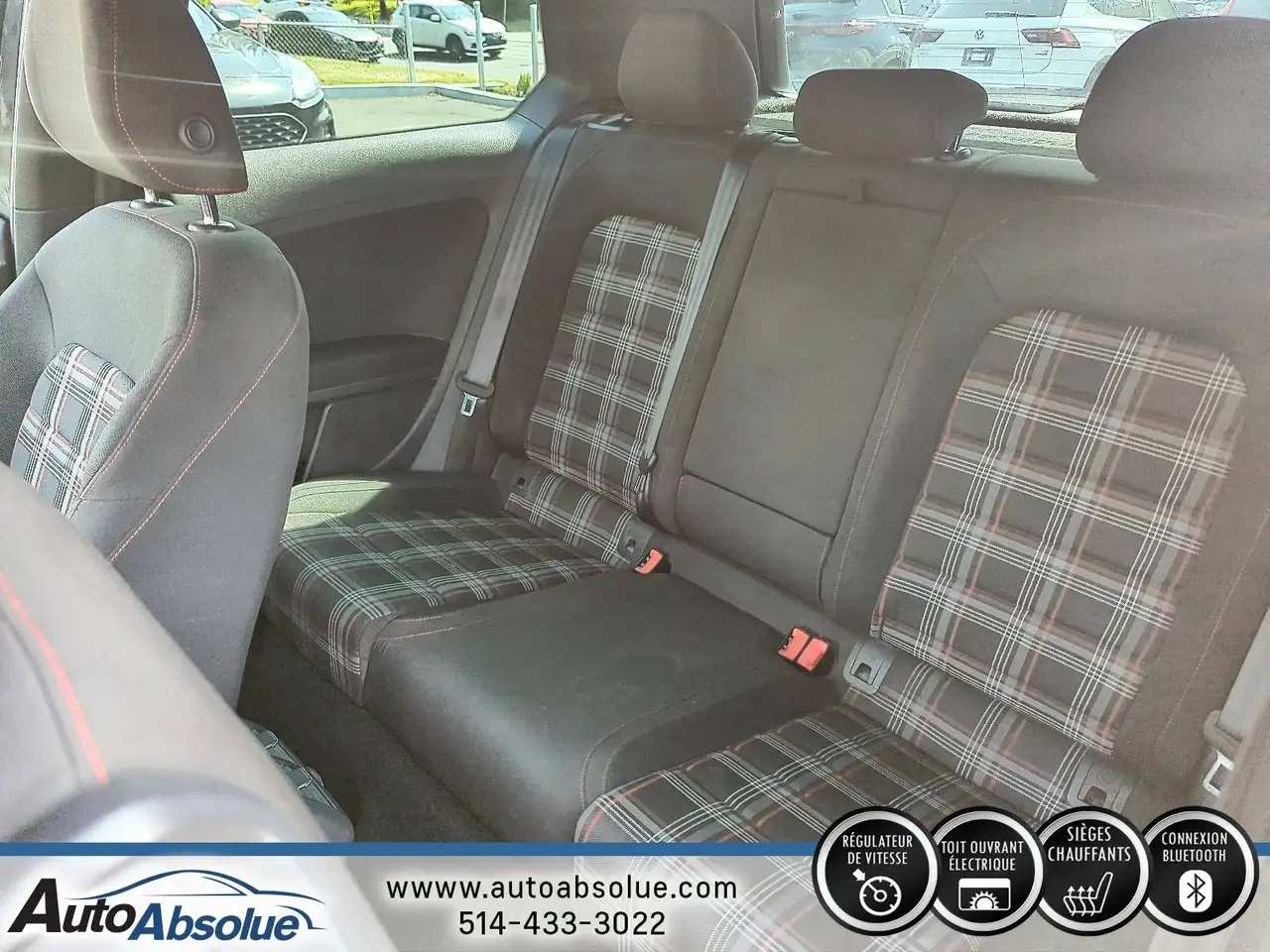 Volkswagen Golf GTI photo Volkswagen Golf GTI