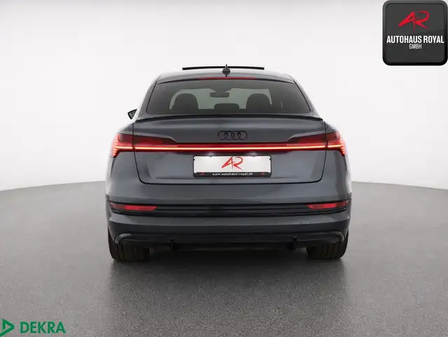 Audi E-Tron view 4