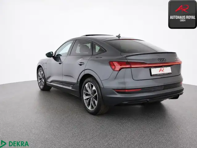 Audi E-Tron view 3