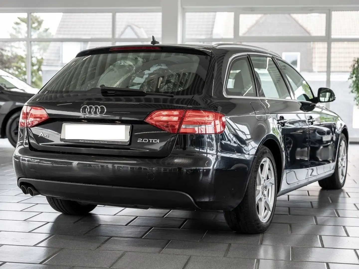 Audi A4 Navi PDC 8xBereift Schwarz - 2