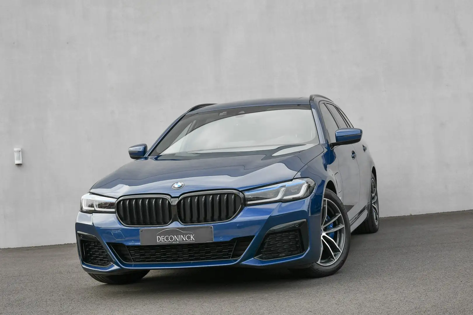 BMW 530 e *M-PACK*HUD*PANO*AMBIENT*CARPLAY*CAMERA*LASER* Bleu - 1
