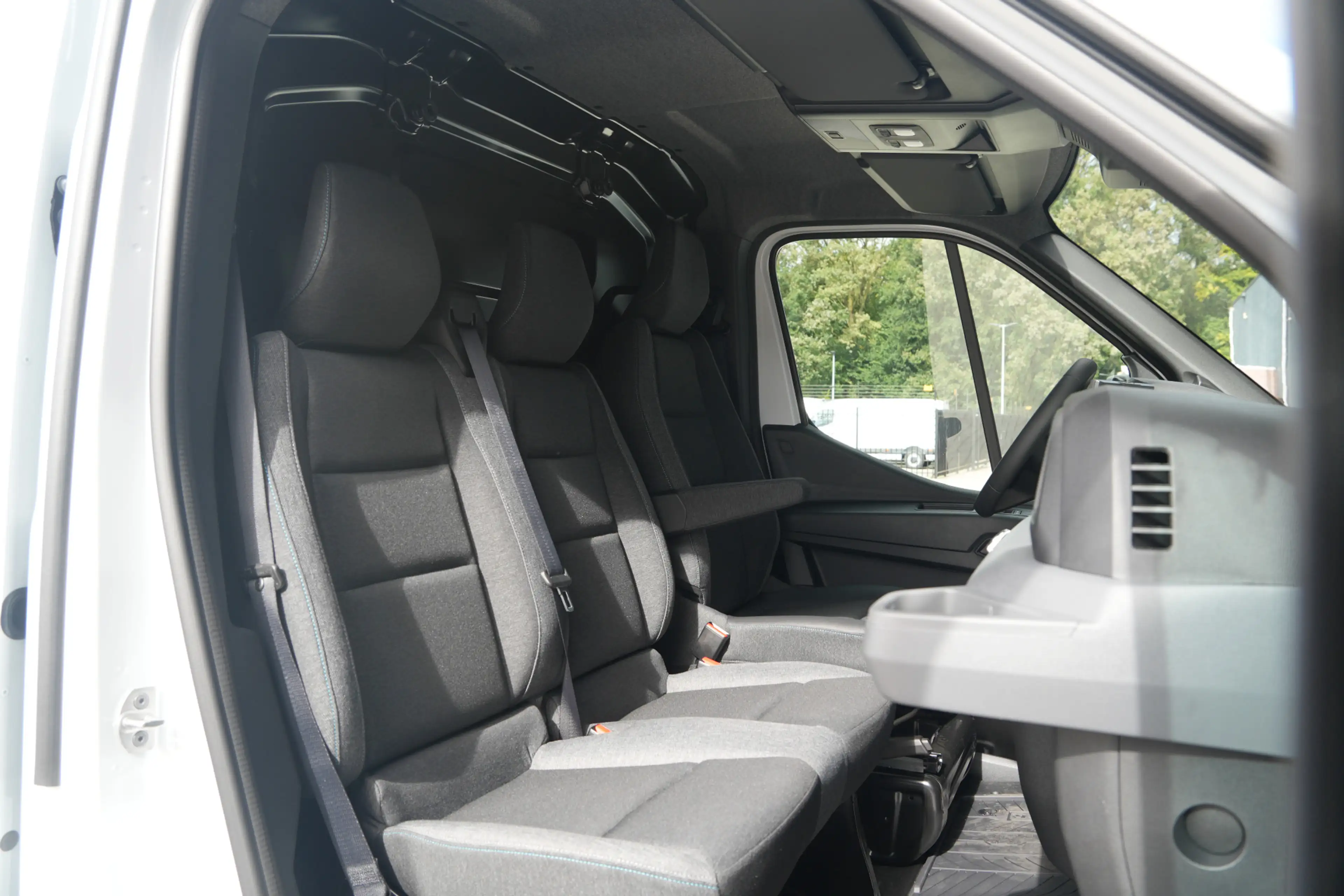 Renault Master E-Tech T35 L3H2 Advance Long Range 87 kWh 143pk - — photo 40