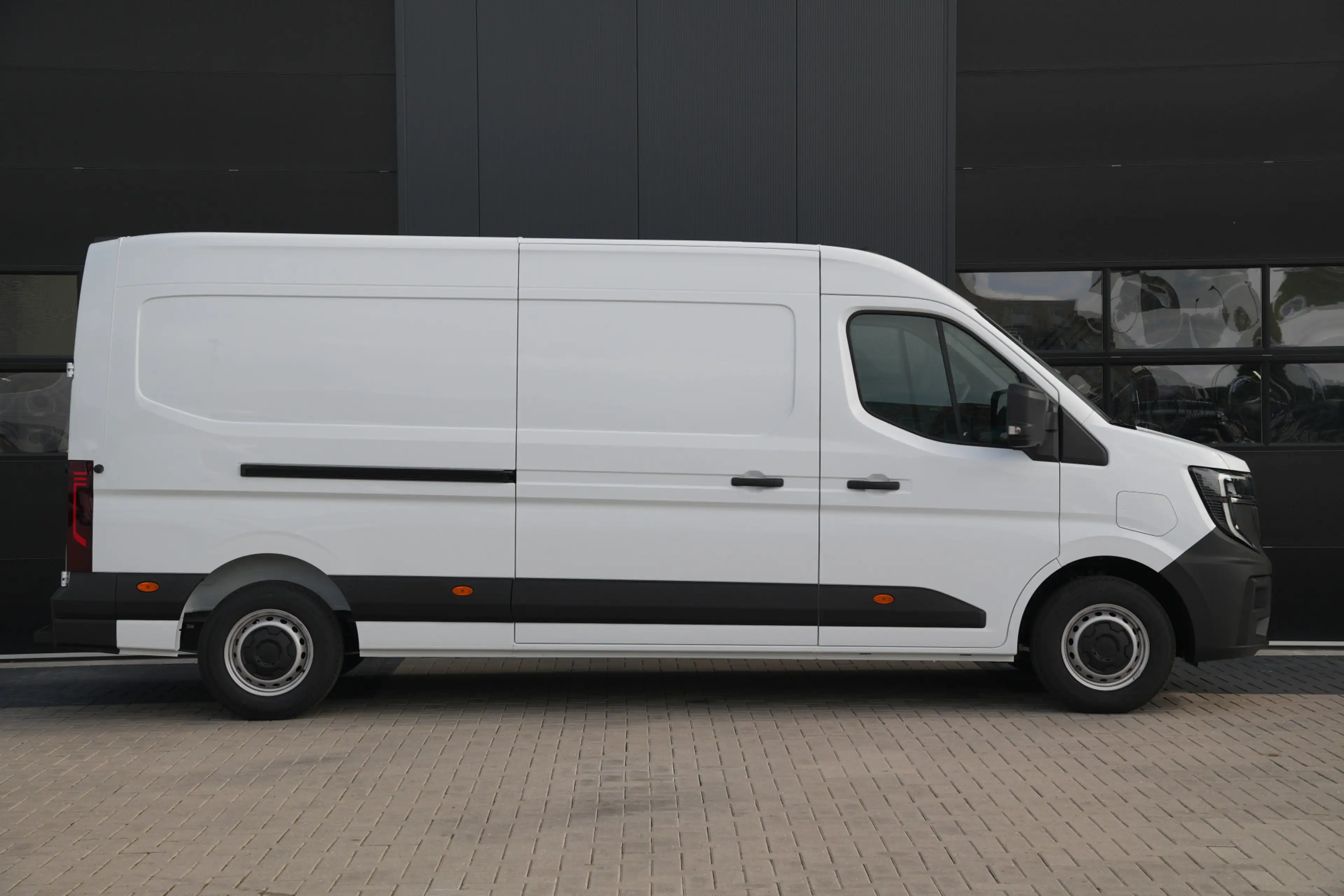 Renault Master E-Tech T35 L3H2 Advance Long Range 87 kWh 143pk - — photo 5