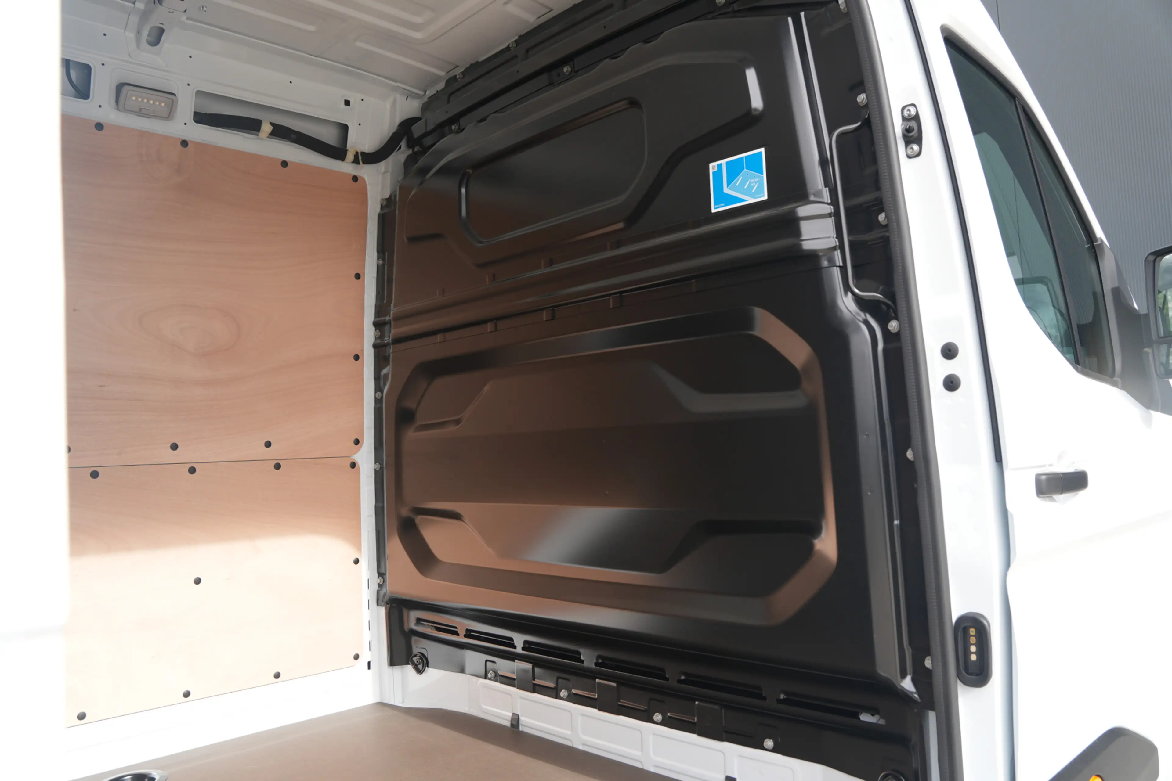 Renault Master E-Tech T35 L3H2 Advance Long Range 87 kWh 143pk - — photo 43