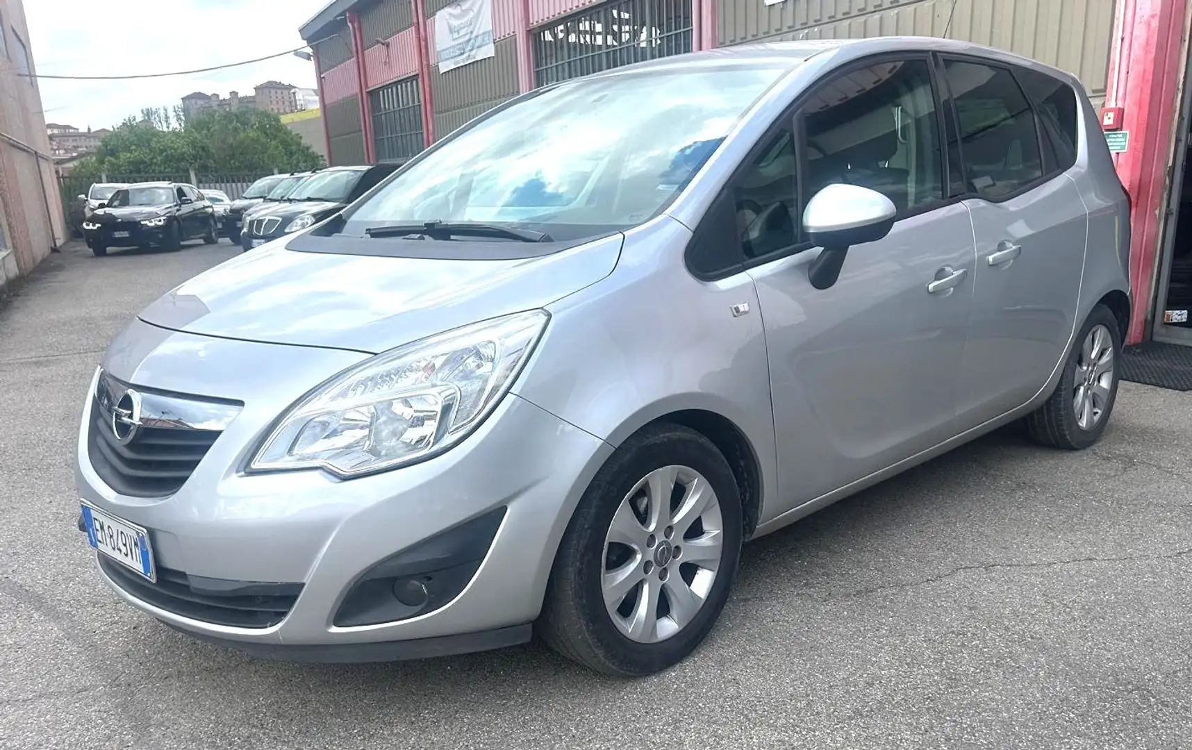 Opel Meriva Meriva 1.3 cdti ecoflex Cosmo 95cv Silber - 1
