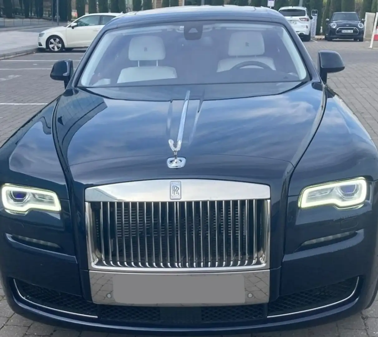 Rolls-Royce Ghost 6.6 V12 EWB Modrá - 1