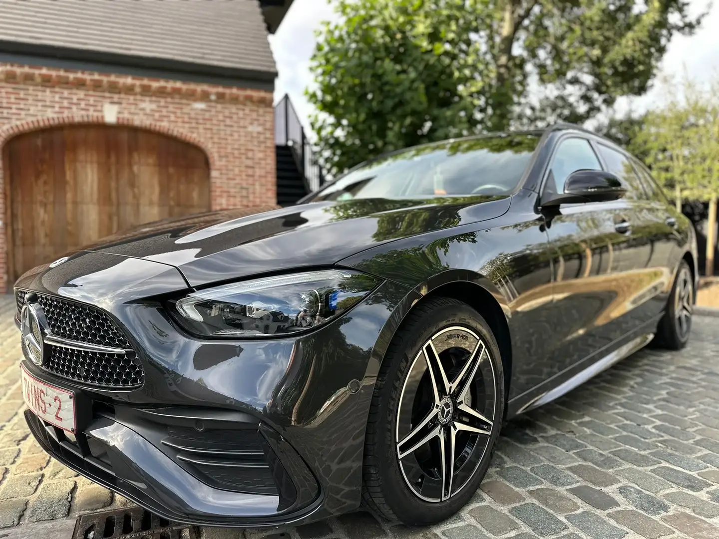 Mercedes-Benz C 300 e T 9G-TRONIC AMG Line - 1