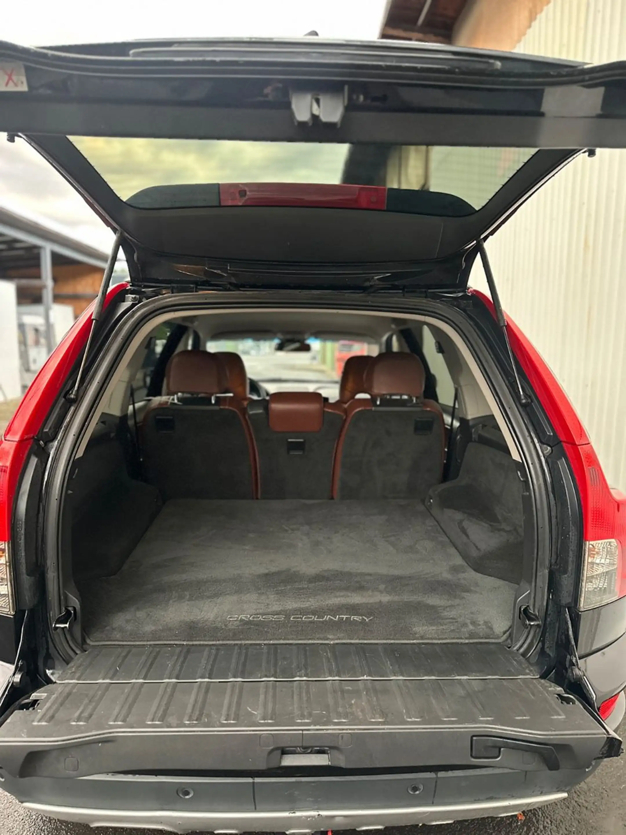 Volvo XC90 D5 Summum TÜV & Zahnriemen neu — photo 13
