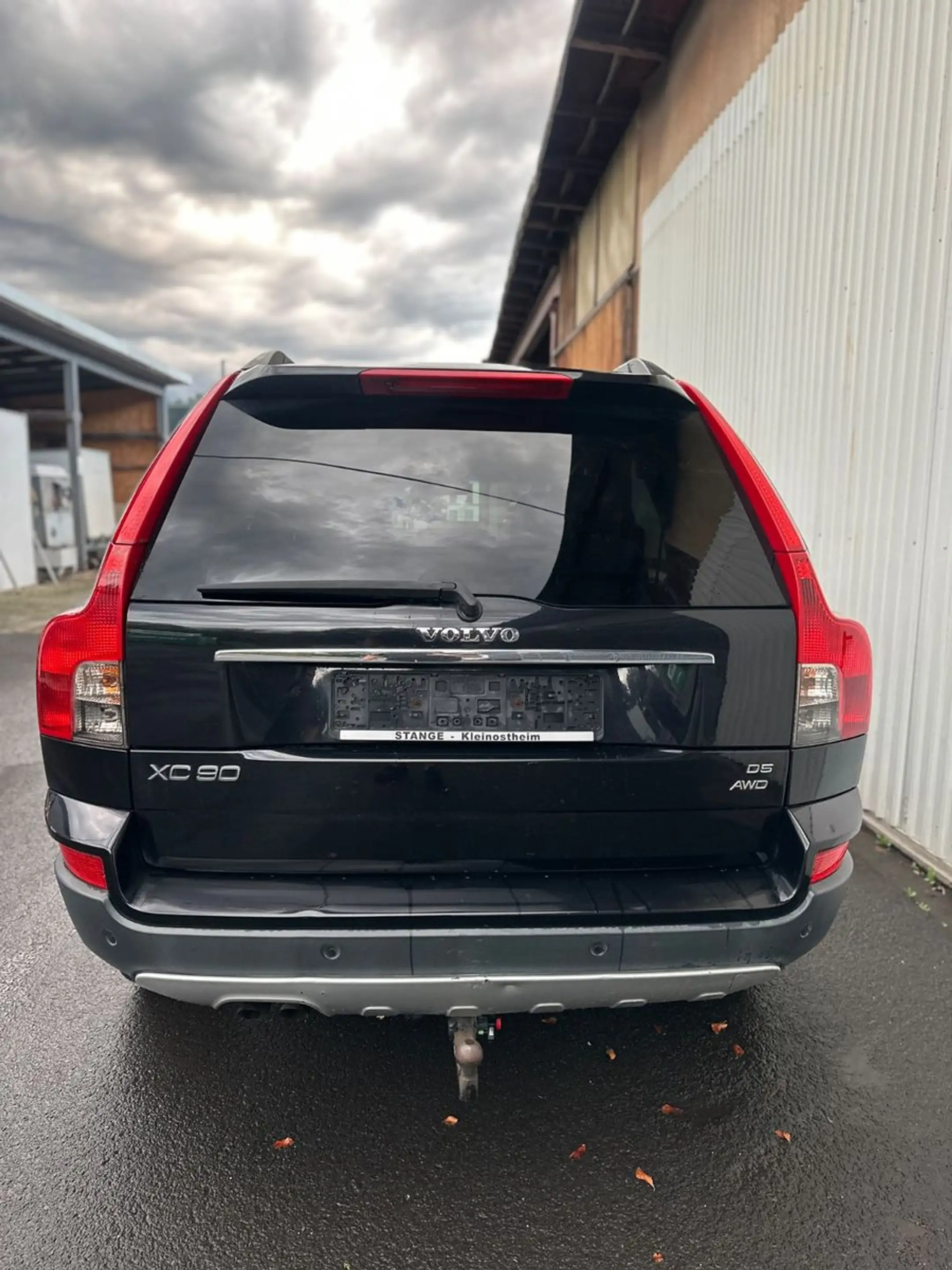 Volvo XC90 D5 Summum TÜV & Zahnriemen neu — photo 5