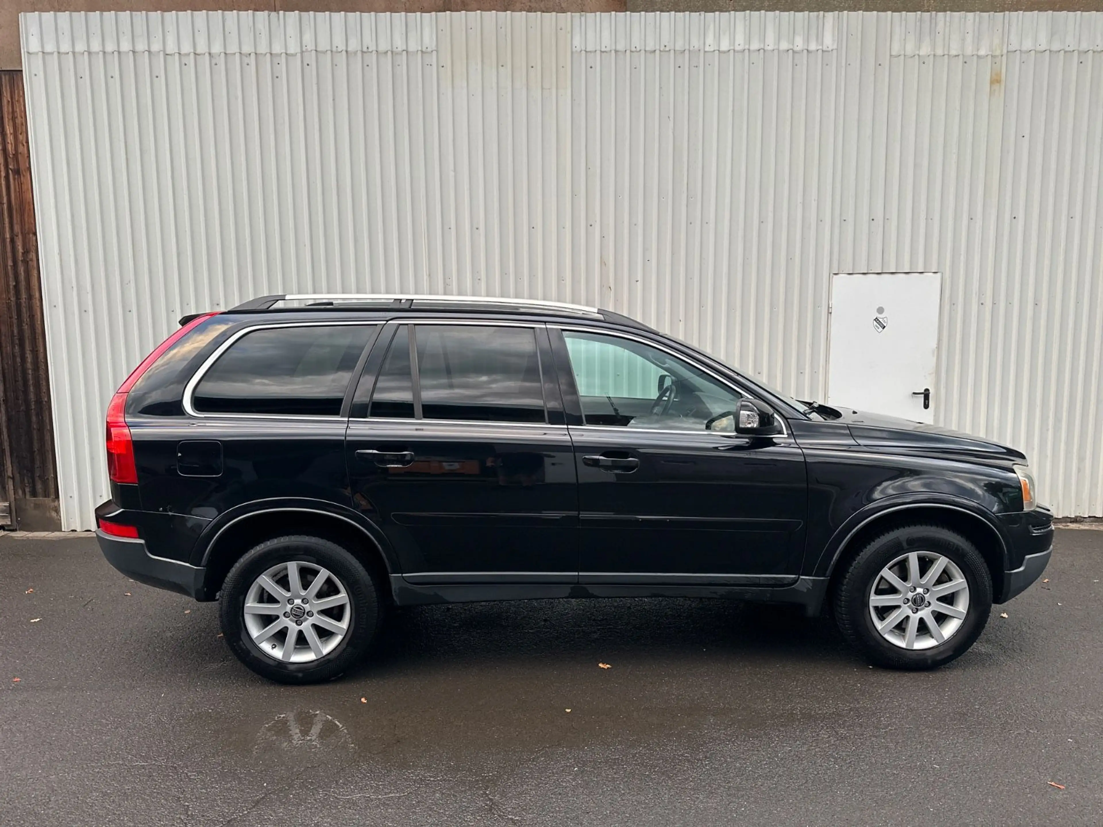 Volvo XC90 D5 Summum TÜV & Zahnriemen neu — photo 6