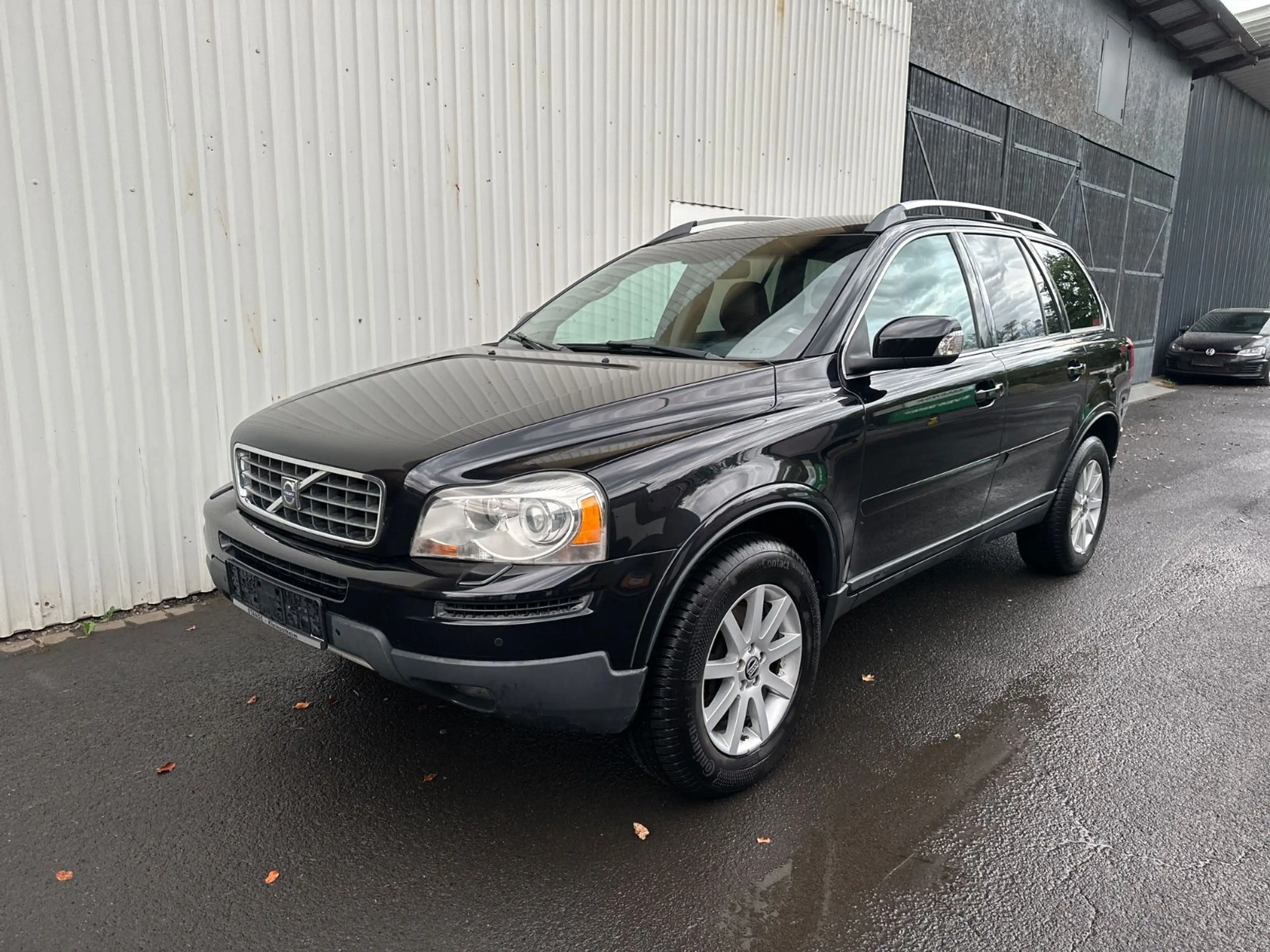 Volvo XC90 D5 Summum TÜV & Zahnriemen neu