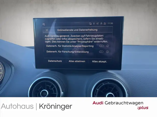 Audi Q2 view 15