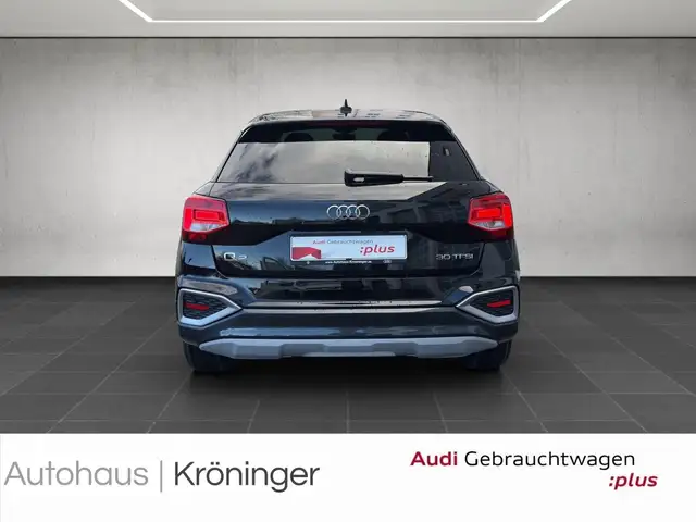 Audi Q2 view 6