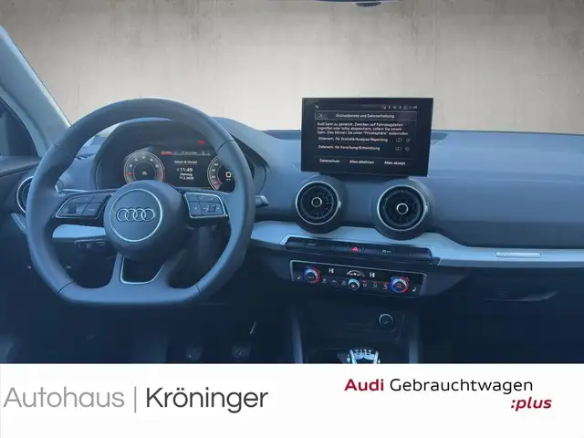 Audi Q2 view 13