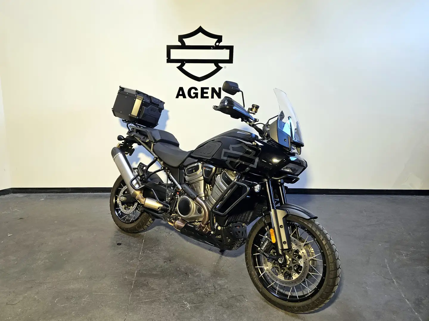 Harley-Davidson Pan America Noir - 1