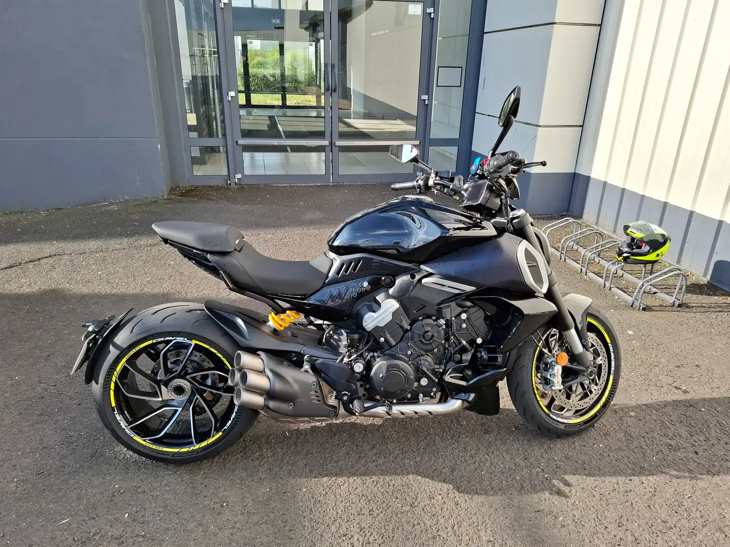 Ducati Diavel V4 Noir - 1