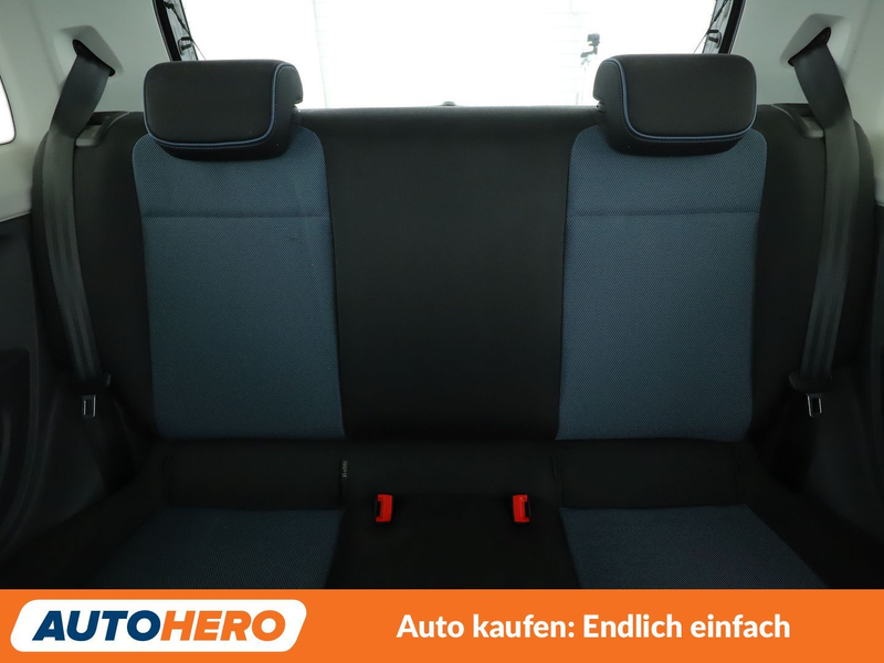 SEAT Mii 1.0 Connect *NAV*TEMPO*PDC*SHZ*ALU*KLIMA* — photo 15